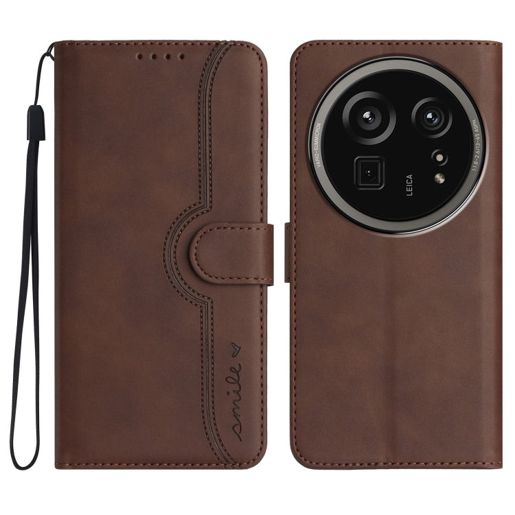 Funda de Cuero para Sharp Aquos R9 Pro con Diseño de Corazón y Tacto Sedoso (Marrón)