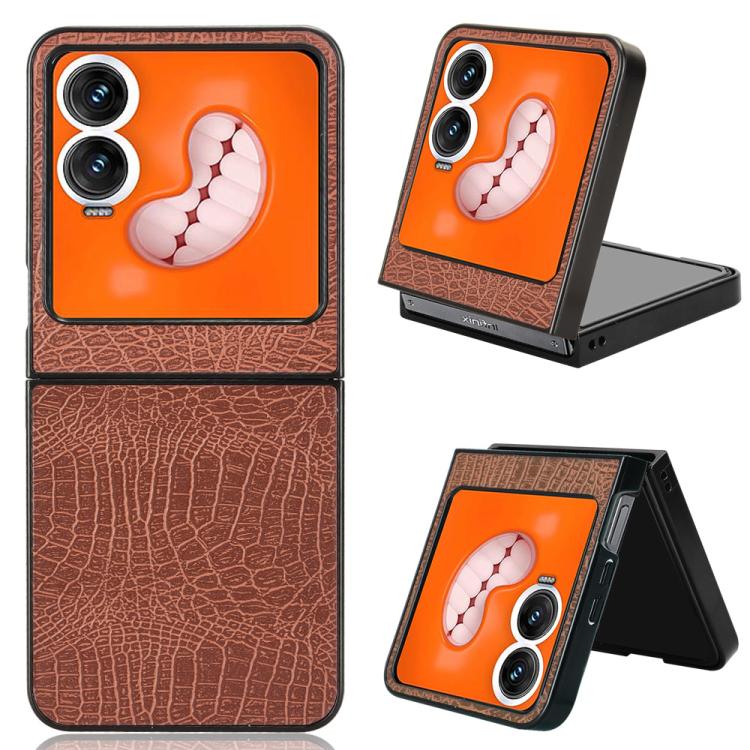 Funda Trasera para Tecno Phantom V Flip2 con Textura de Cocodrilo (Marrón)