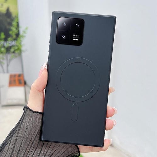 Funda magnética MagSafe de silicona líquida de color sólido para Xiaomi 13 (negra)