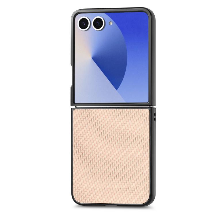 Funda trasera de cuero con textura de fibra de carbono para Samsung Galaxy Z Flip 7 5G (caqui)