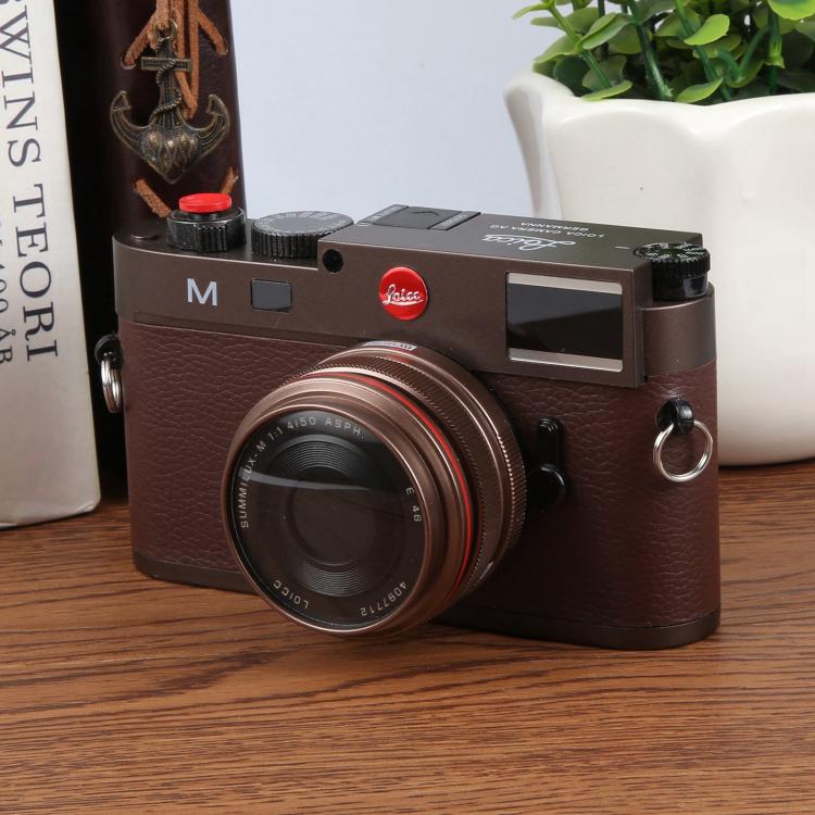 Accesorios de estudio fotográfico para la cámara ficticia Leica M11 (no funcional) (café)