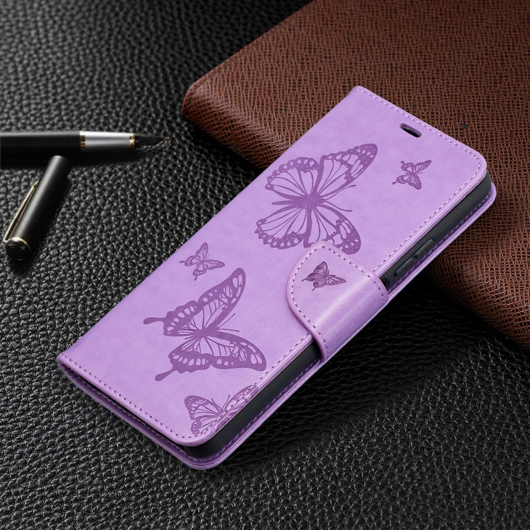Para Huawei P Smart 2021 / Y7A Dos mariposas Patrón de estampado en relieve Funda de cuero de la tapa con soporte y tarjeta Slot & Wallet & Lanyard (púrpura)