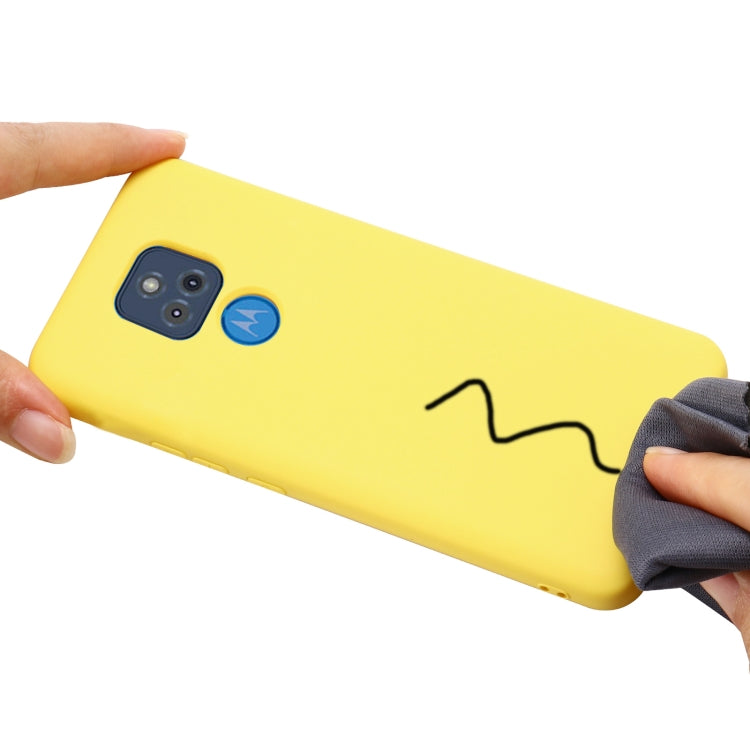 Para Motorola Moto G Play (2021) Caja de cobertura completa de silicona de silicona líquida de color puro (amarillo)
