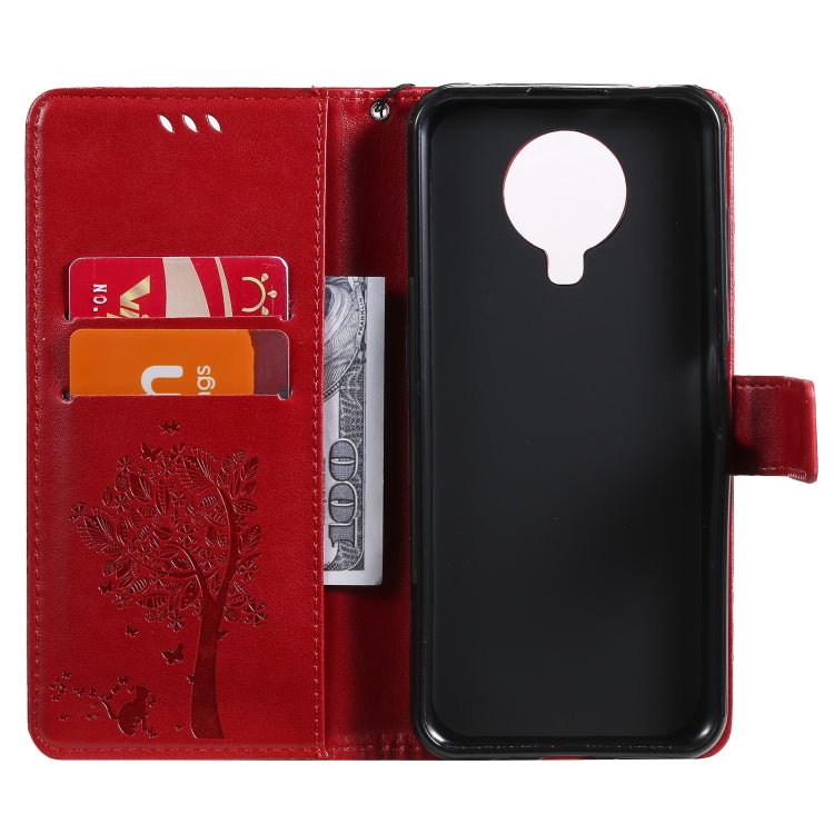 Para Nokia 6.3 Patrón de árbol y gato Impresión prensada Funda de cuero Horizontal Flip PU con soporte y tragamonedas de tarjetas y billetera y cordón (rojo)