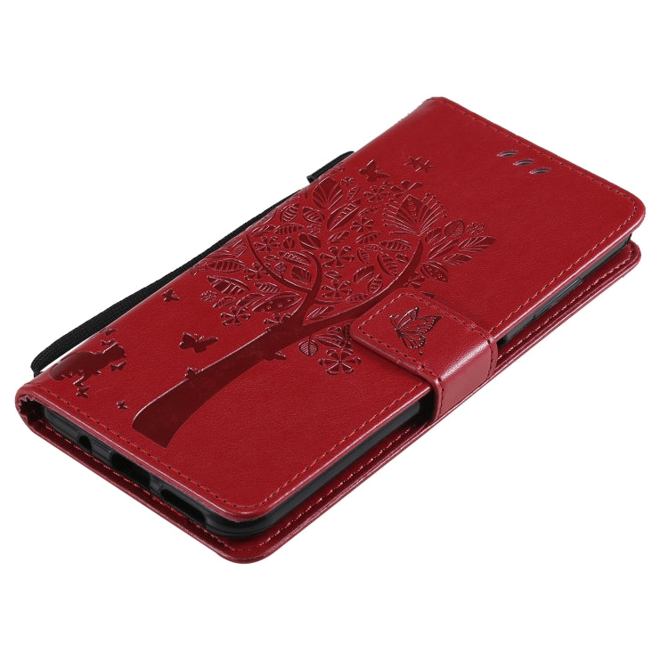 Para Nokia 6.3 Patrón de árbol y gato Impresión prensada Funda de cuero Horizontal Flip PU con soporte y tragamonedas de tarjetas y billetera y cordón (rojo)