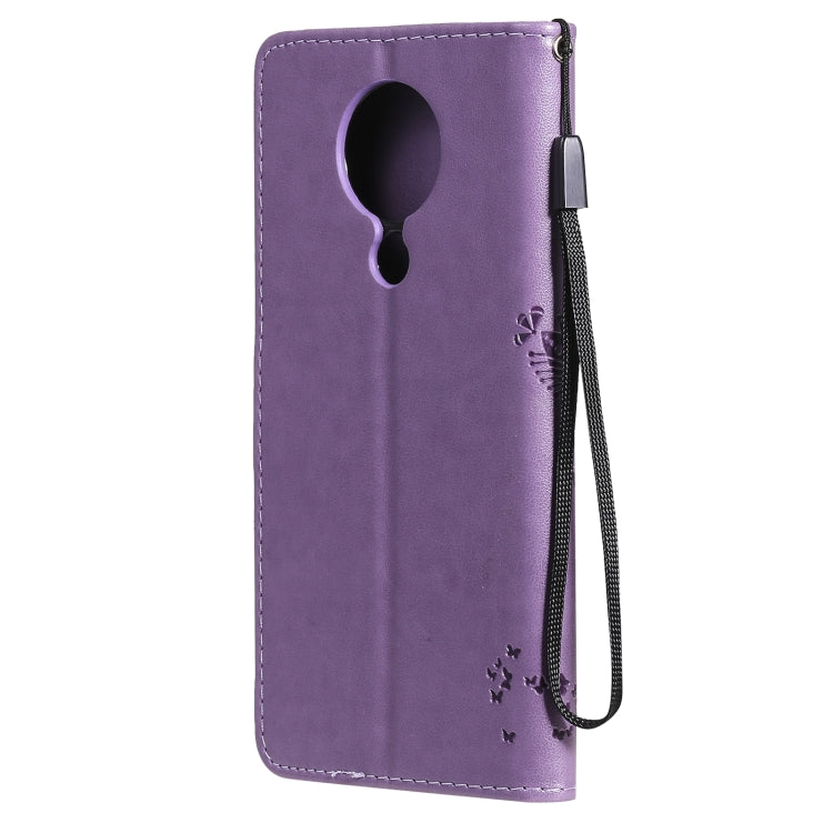 Para Nokia 5.3 Patrón de árbol y gato Impresión prensada Funda de cuero Horizontal Flip PU con soporte y ranuras para tarjetas y billetera y cordón (lavanda)