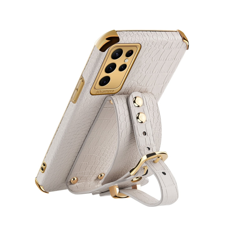 Para Samsung Galaxy S23 Ultra 5G Estuche de cuero con patrón de cocodrilo de TPU galvanizado con correa para la muñeca (Blanco)