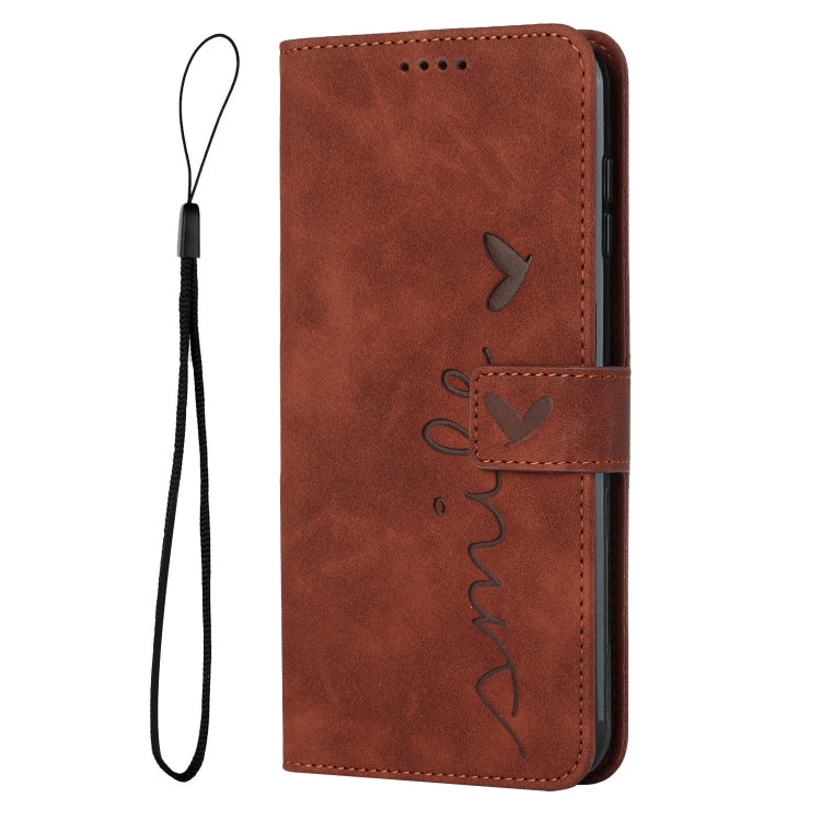 Para Samsung Galaxy A34 5G Skin Feel Heart Funda de cuero en relieve para teléfono (Marrón)