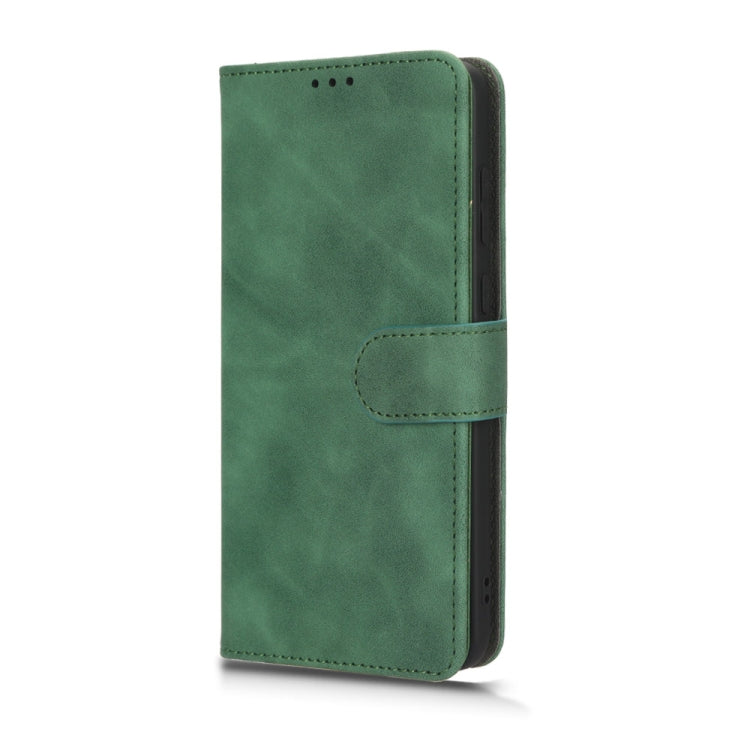 Funda para Huawei Mate 50 Skin Feel con tapa magnética de cuero (Verde)