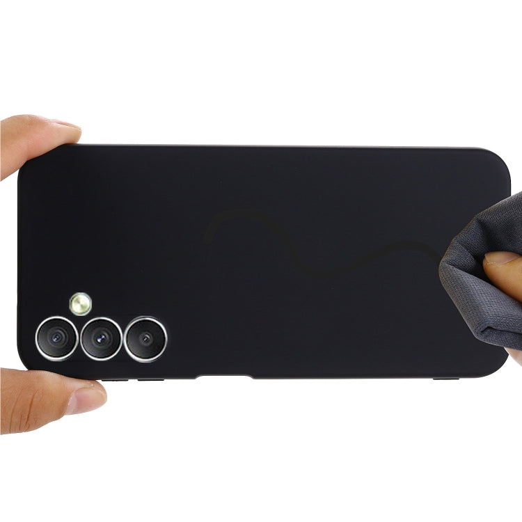 Para Samsung Galaxy A24 4G Pure Color Liquid Silicone Funda para teléfono a prueba de golpes (Negro)