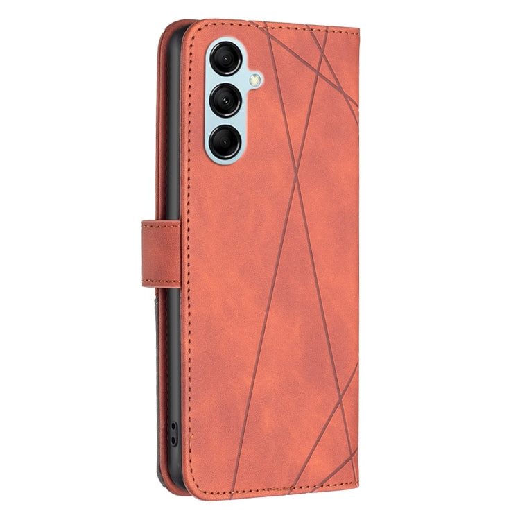 Para Samsung Galaxy M14 5G Hebilla magnética Rombo Textura Funda de cuero para teléfono (Marrón)