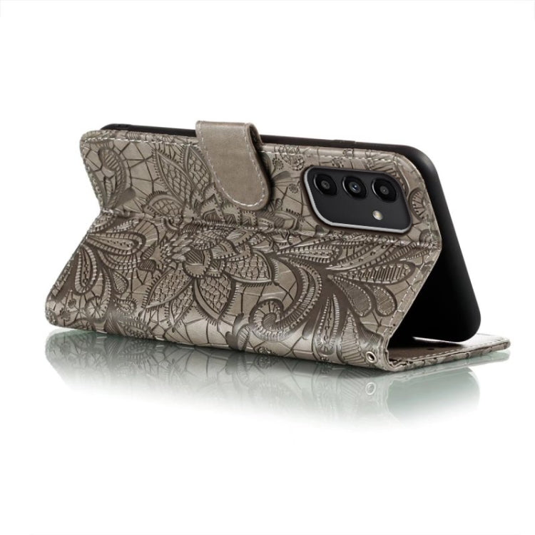 Para Samsung Galaxy A14 4G Flor de encaje en relieve Flip Funda de cuero para teléfono (Gris)