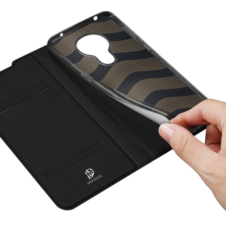 Para Nokia 5.3 DUX DUCIS Skin Pro Series Funda de cuero con tapa horizontal PU + TPU, con soporte y ranuras para tarjetas (Negro)