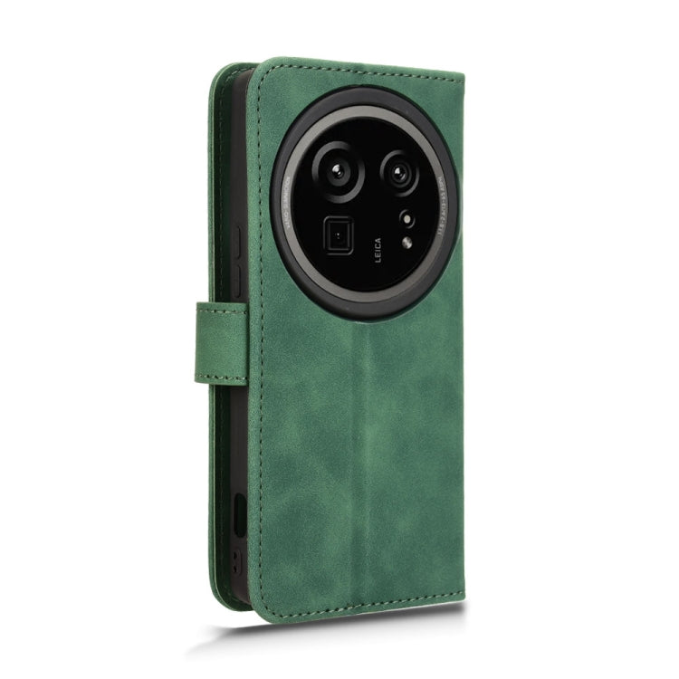 Funda de Cuero para Sharp Aquos R9 con Tapa Magnética y Tacto Agradable (Verde)