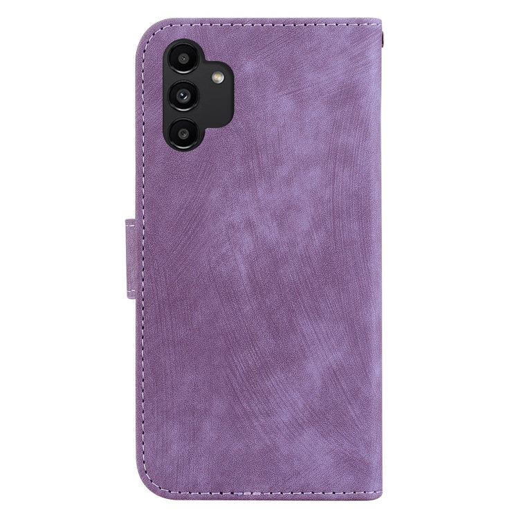 Para Samsung Galaxy A13 4G Funda de cuero con relieve Little Tiger (púrpura)