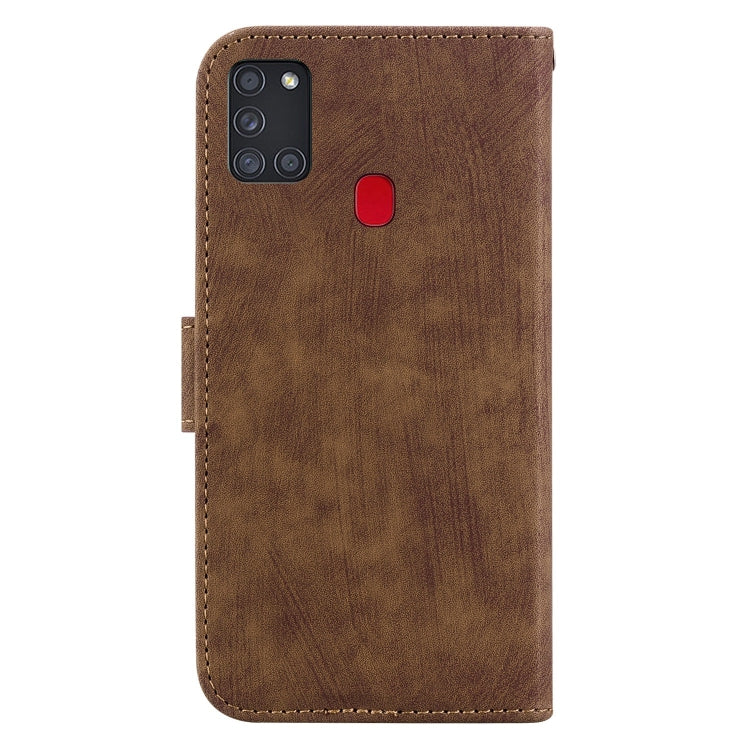 Para Samsung Galaxy A21s Funda de cuero con relieve Little Tiger (marrón)