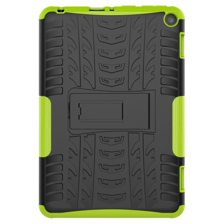 Funda Protectora para Amazon Fire HD 8 (2020) TPU + PC Antigolpes con Textura Neumáticos y Soporte (Verde)