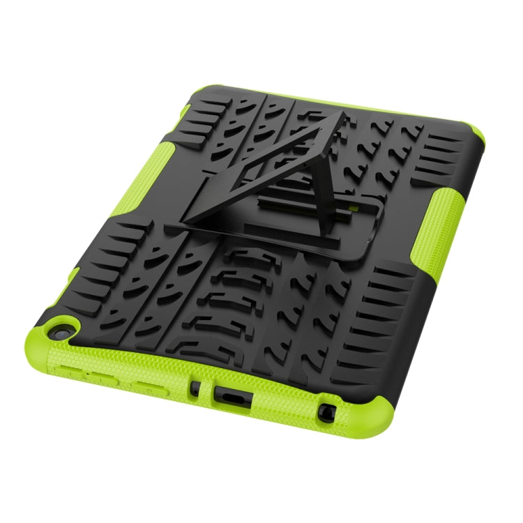 Funda Protectora para Amazon Fire HD 8 (2020) TPU + PC Antigolpes con Textura Neumáticos y Soporte (Verde)