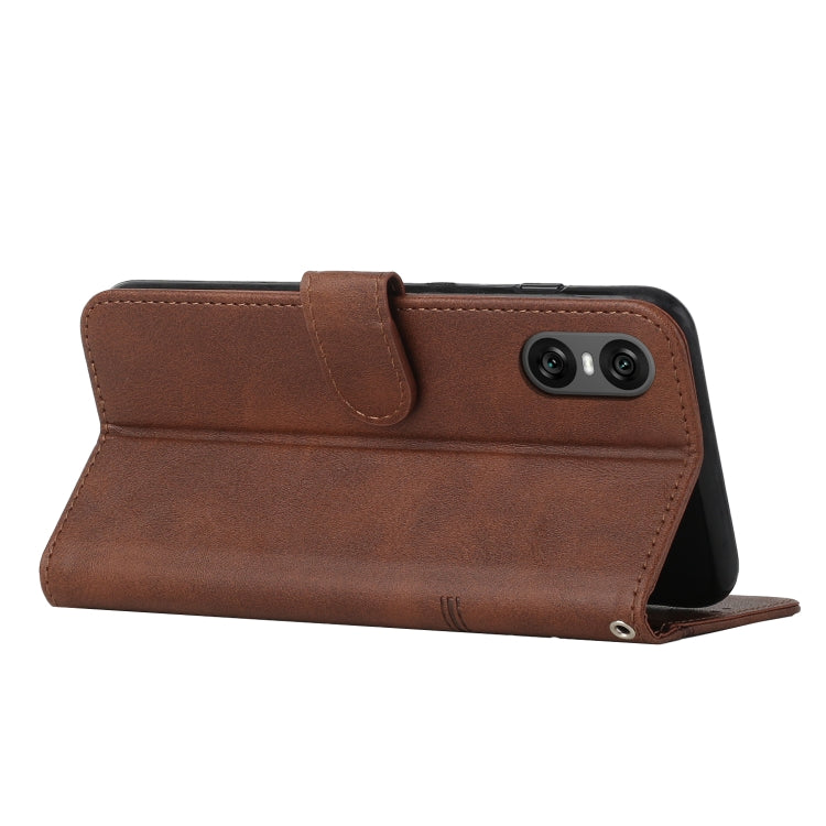 Funda de Cuero Textura Becerro con Hebilla para Sony Xperia 5 Vi (Marrón)