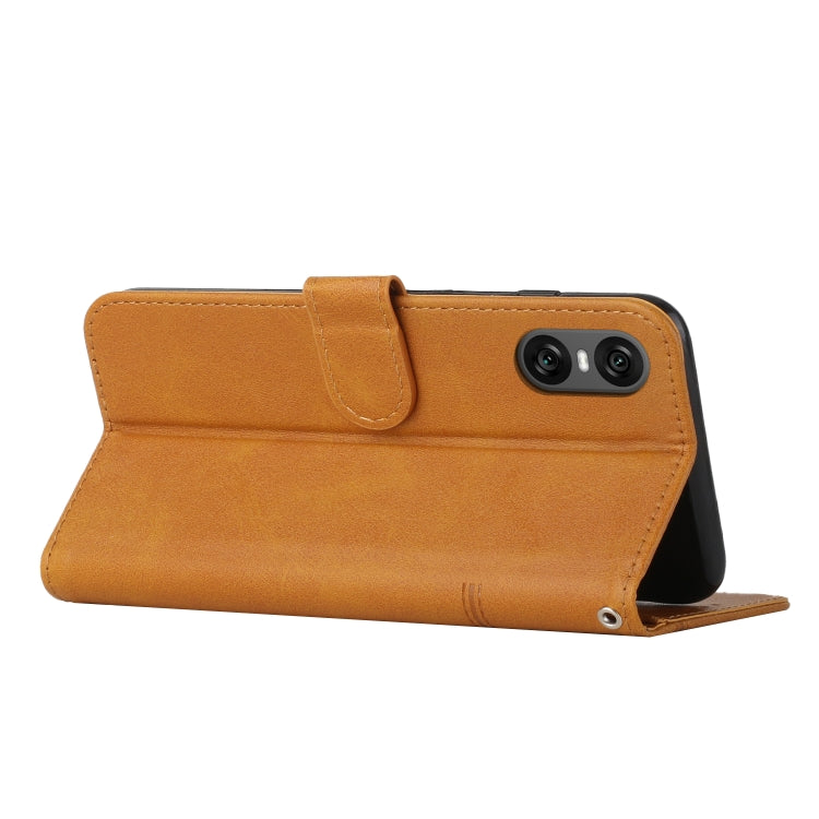 Funda de Cuero Textura de Becerro con Hebilla para Sony Xperia 5 Vi (Amarillo)