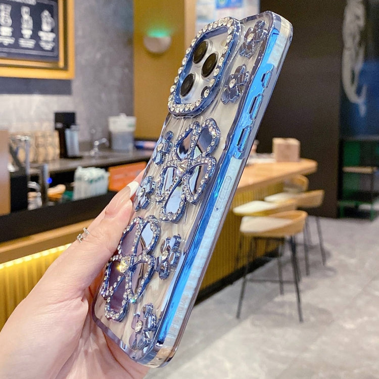 Funda para Teléfono TPU iPhone 15 con Diamantes y Flores Galvanizada (Azul) - MOVILSTORE