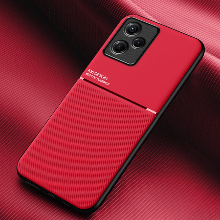 Funda Híbrida TPU y Policarbonato para Infinix Hot 30I con Diseño Magnético y Tira Inclinable (Rojo)