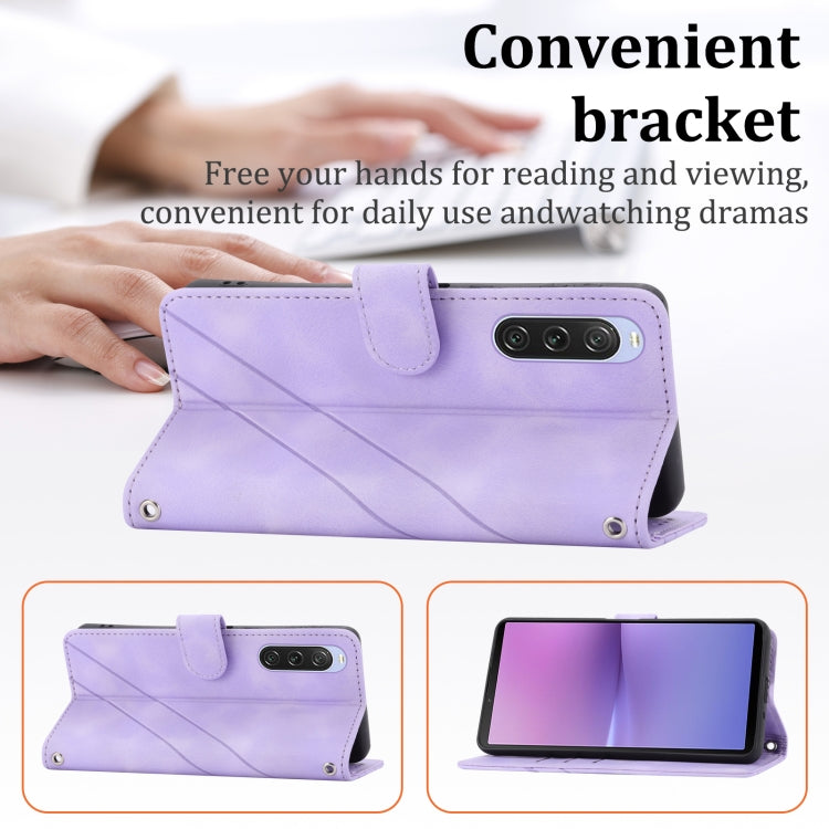 Funda de Cuero para Sony Xperia 1 Vi con Línea En Relieve y Cordón (Púrpura)
