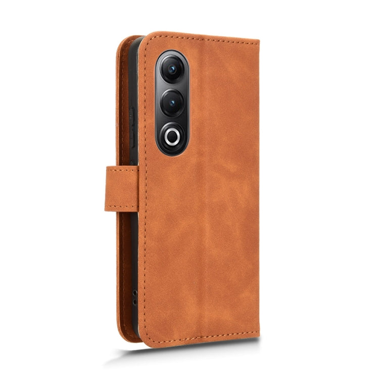 Funda de Cuero Itel S25 con Tapa Magnética y Tacto Piel (Marrón)