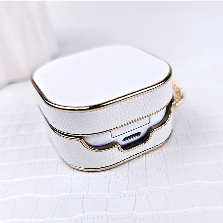 Estuche Protector Cuero Textura Lichi para Auriculares Samsung Galaxy Buds2/2 Pro con Pulsera Metal (Blanco)