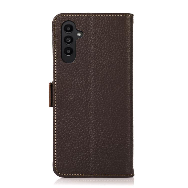 Funda de cuero genuino KHAZNEH con imán lateral y RFID para Samsung Galaxy A17 5G (marrón)