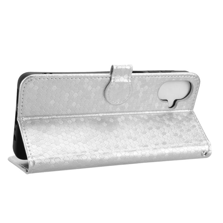 Funda de cuero con textura de panal y puntos para Samsung Galaxy A07 4G (plateada)