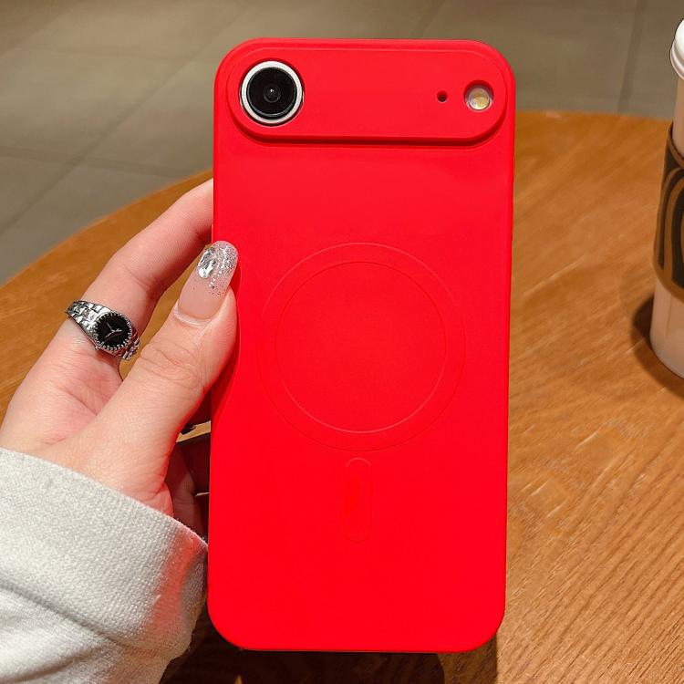 Funda magnética MagSafe de silicona líquida de color sólido para iPhone 17 Air (roja)