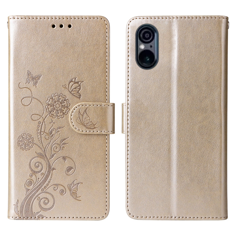 Funda de Cuero para Sony Xperia 5 Vi con Diseño de Mariposas y Flores en Relieve (Dorada)