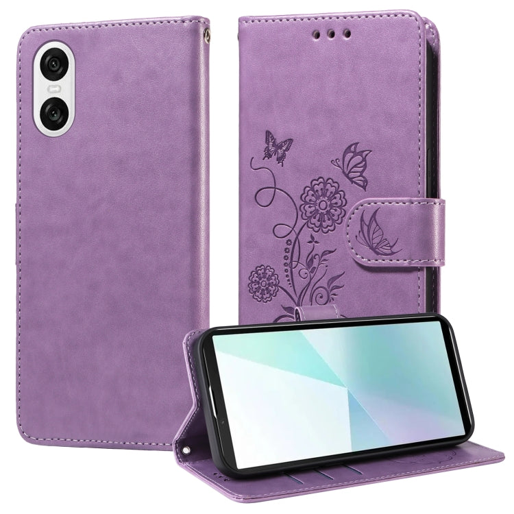 Funda de Cuero para Sony Xperia 10 Vi con Diseño de Mariposas y Flores en Relieve (Morado)