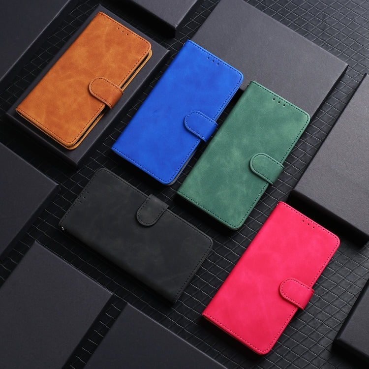 Funda de Cuero para iPhone 16E con Tapa Magnética y Tacto Agradable (Rosa y Rojo)
