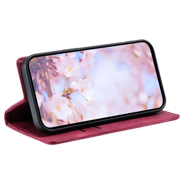 Funda de cuero magnético con relieve Totem para Samsung Galaxy S25 FE 5G (roja)