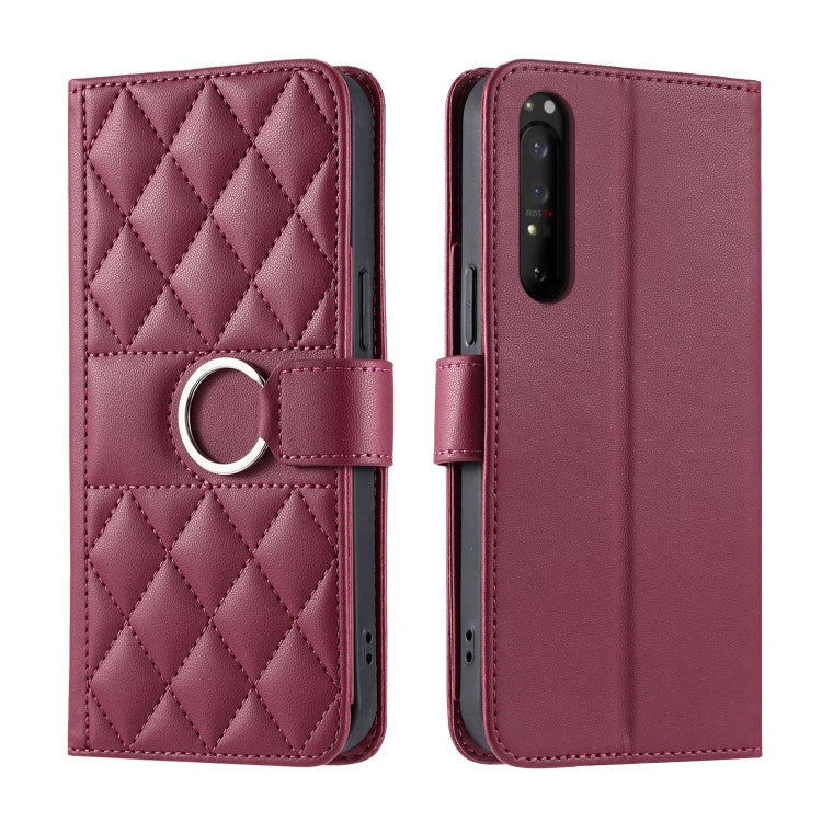 Funda de Cuero Sony Xperia 1 IV con Forma de Rombo y Hebilla de Anillo (Roja)