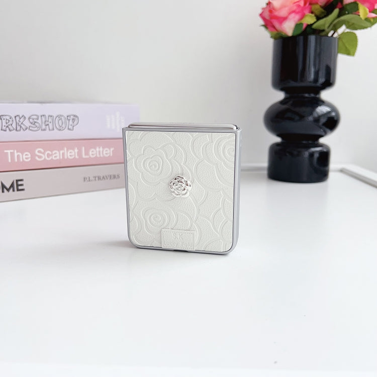 Funda para Teléfono Huawei Nova Flip con Diseño de Cuadros 3D de Camelia (Blanca)