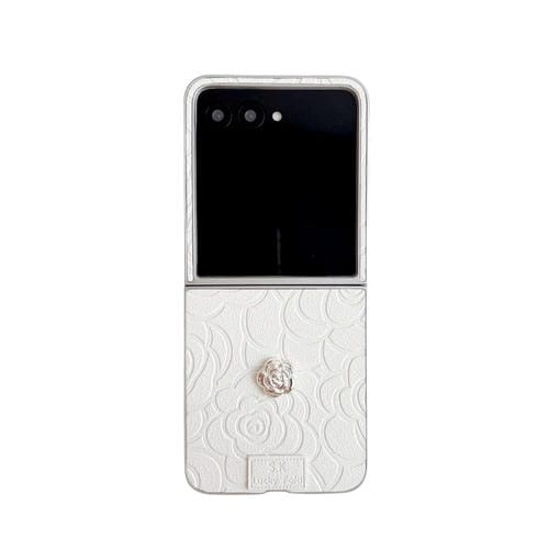 Funda para Teléfono PC Camellia con Diseño de Cuadros 3D para Motorola Razr 50/50 Ultra (Blanca)