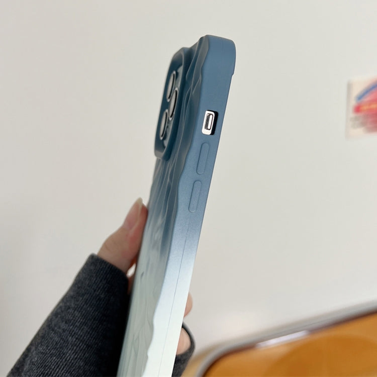 Funda TPU Esmerilada Textura de Piel Efecto Degradado Arrugas para iPhone 12 (Rosa Claro y Azul)