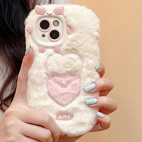 Funda TPU con Bordado de Felpa para iPhone 15 (Corazón Beige)