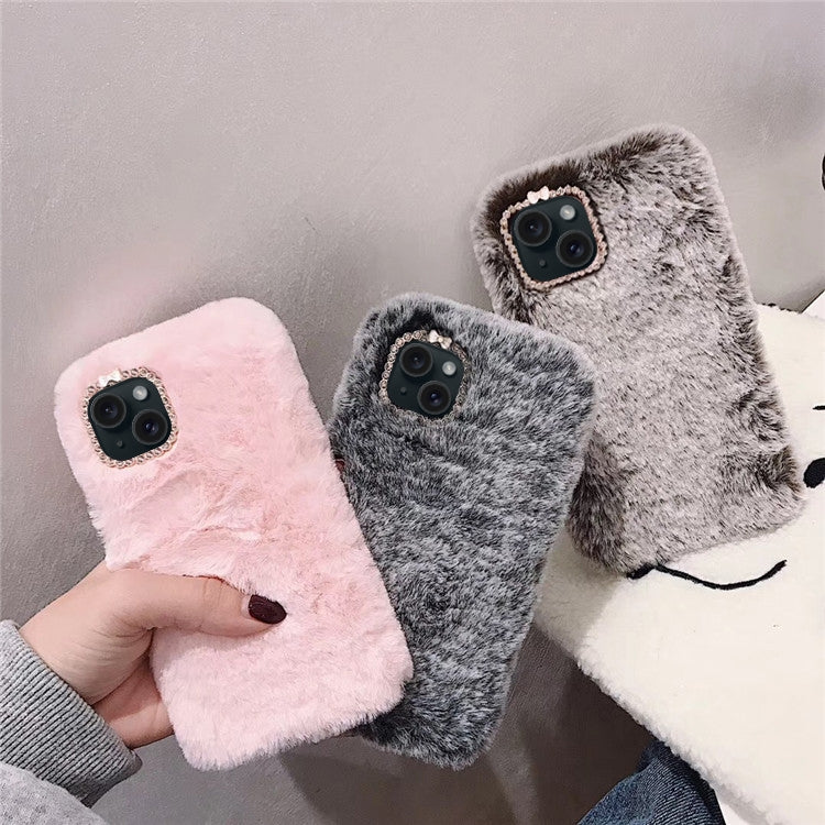 Funda para Teléfono iPhone 13 Pro con Anillo Lente Diamante de Felpa (Marrón)