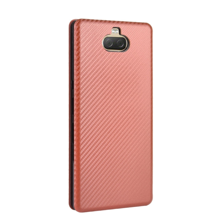 Para Sony Xperia 10 Funda de cuero con tapa magnética horizontal con textura de fibra de carbono TPU + PC + PU con ranura para tarjeta (marrón)