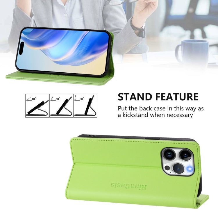 Funda de Cuero iPhone 15 Pro Max Rc01 Doble Pliegue Succión Magnética (Verde Hierba)