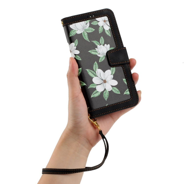 Funda de Piel para iPhone 14 con Estampado Floral y Cordón (Negro)