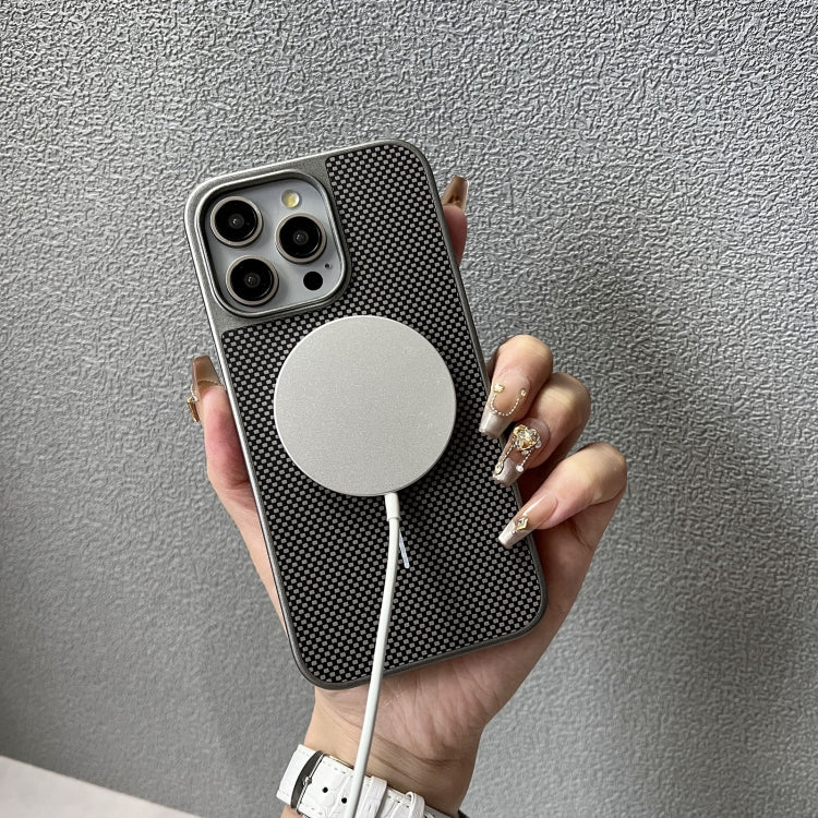 Funda para iPhone 15 Pro Max TPU + PC Magsafe Serie Pita (Gris)