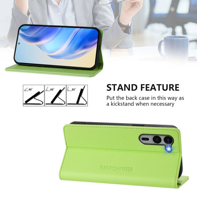 Funda de Cuero Rfid para Fujitsu Arrows We2 Plus / F-51E Rc01 con Doble Pliegue y Succión Magnética (Verde Hierba)