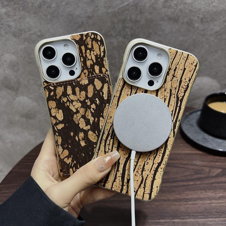 Funda para iPhone 14 Pro Denior D24 Paint con Ranura para Tarjeta Magsafe (Mariposas Doradas)