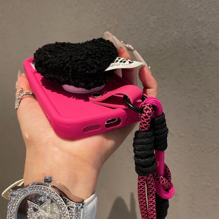 Funda para iPhone 16 Diseño Creativo Corazón de Peluche con Cordón (Rosa Rojo)