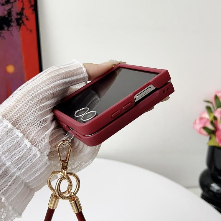 Funda de TPU con textura de cocodrilo y correa para Samsung Galaxy Z Flip7 5G (roja)